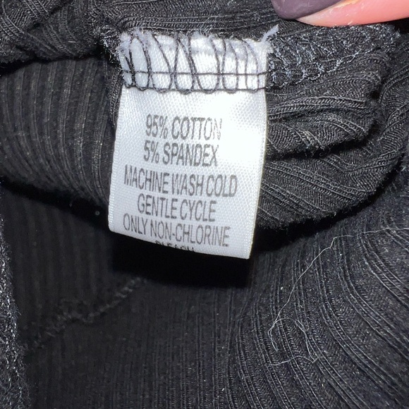 Black long sleeve body suit with deep v-neck - Picture 4 of 4